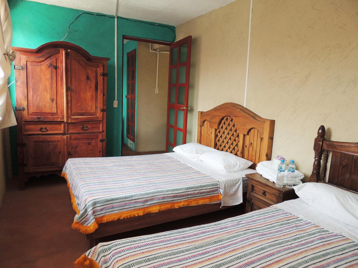 Hotel Las Fumarolas De Don Goyo Чолула Екстериор снимка