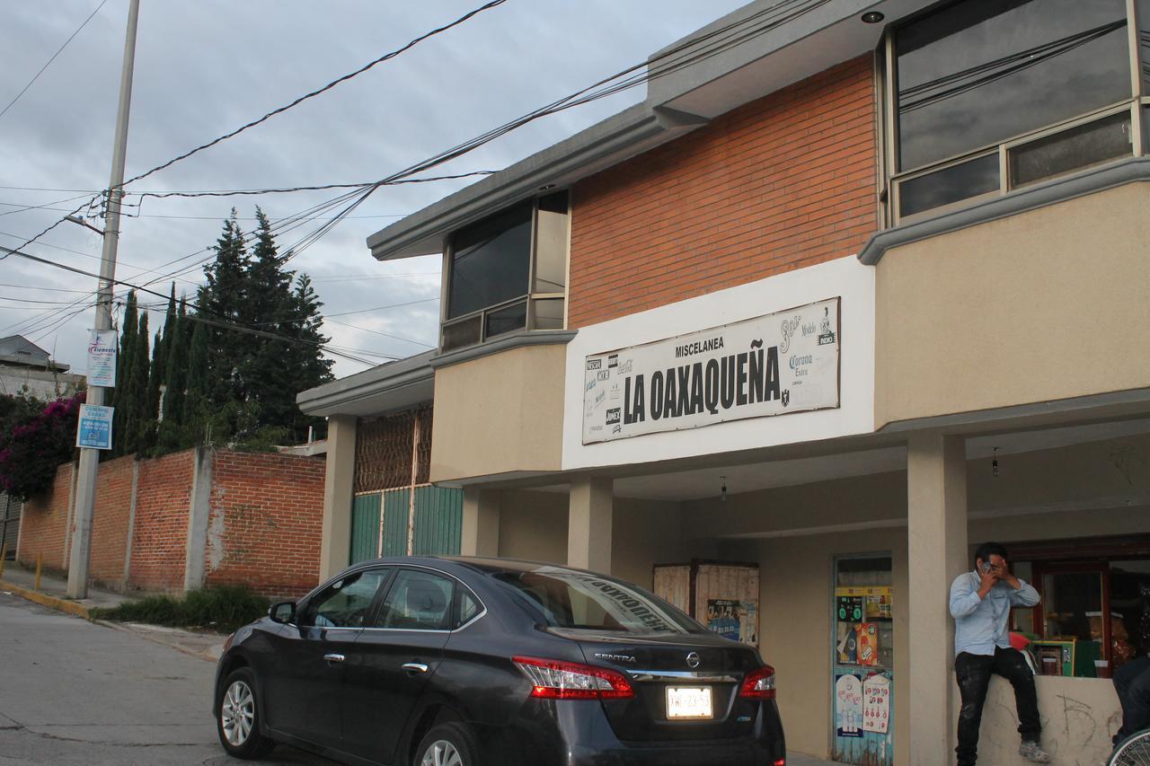 Hotel Las Fumarolas De Don Goyo Чолула Екстериор снимка
