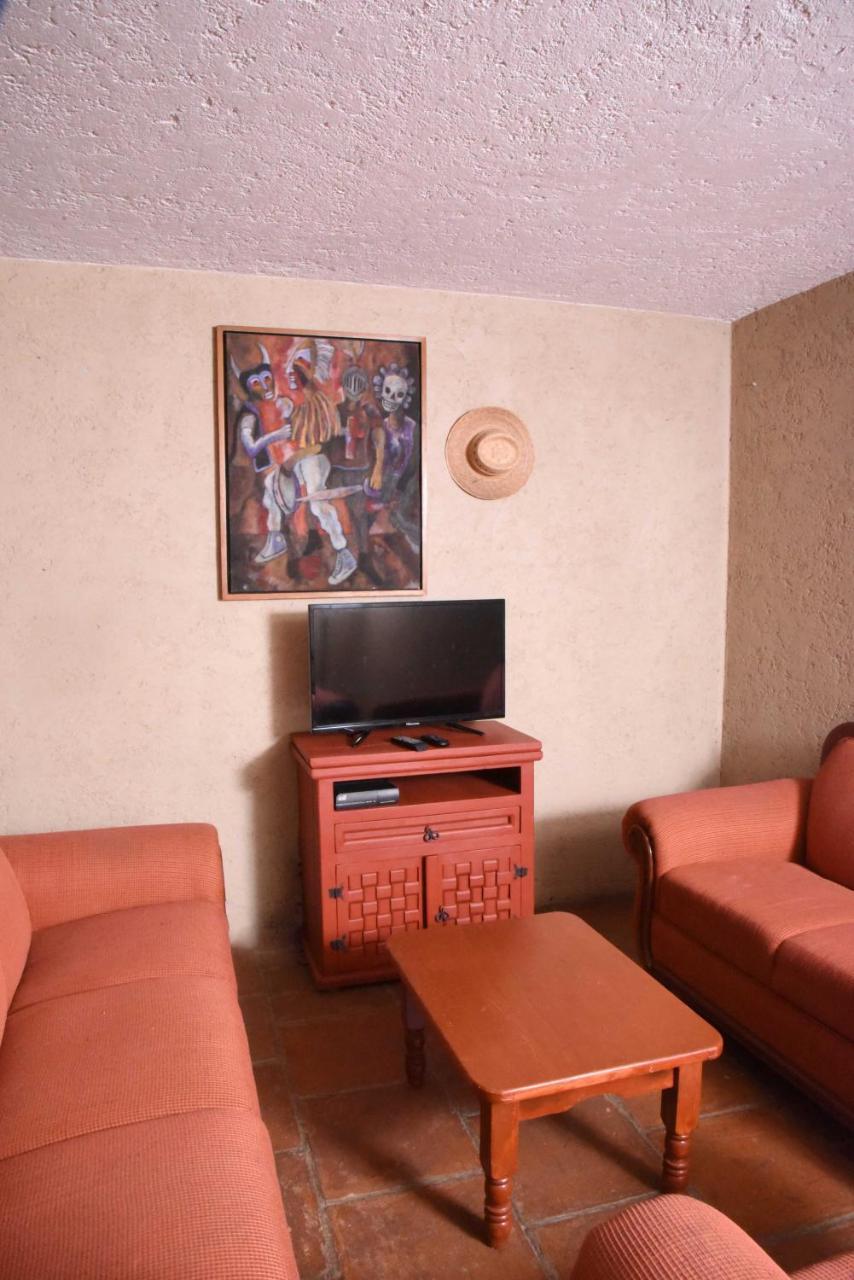 Hotel Las Fumarolas De Don Goyo Чолула Екстериор снимка