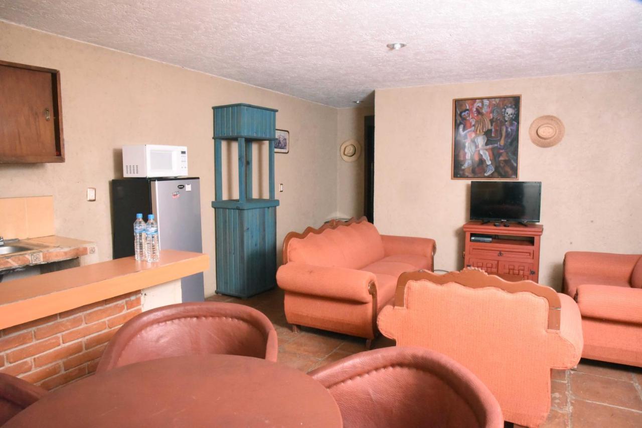 Hotel Las Fumarolas De Don Goyo Чолула Екстериор снимка